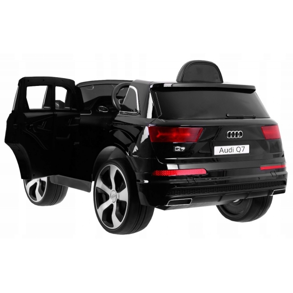 Auto na akumulator Audi Q7 LIFT 2x45W 2X6V pilot