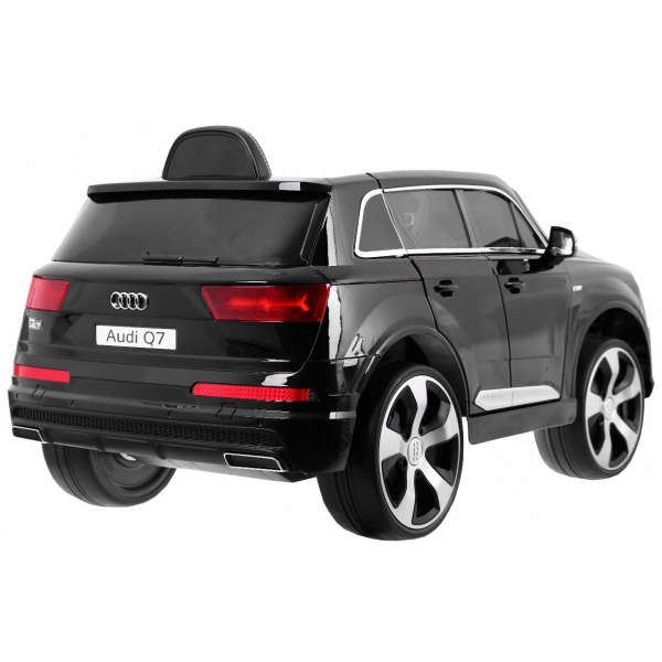 Auto na akumulator Audi Q7 LIFT 2x45W 2X6V pilot